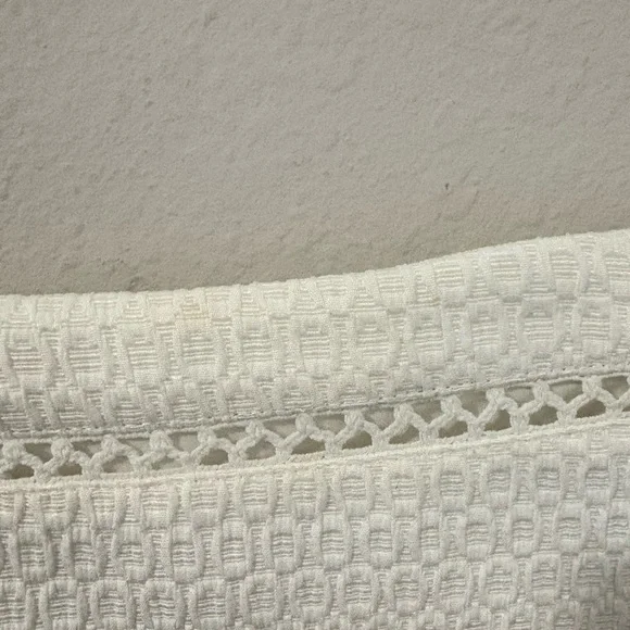 Banana Republic Cream Textured A-Line Skirt – Size 2 - Picture 7 of 7